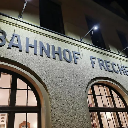 Rhein Haven Fuer Bis Zu 12 Gaeste Im Historischen Bahnhofsgebaeude