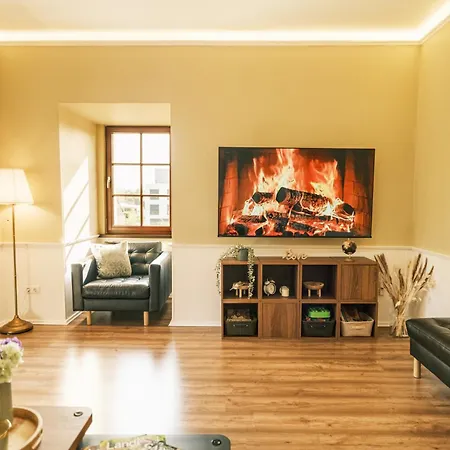 Rhein Haven Fuer Bis Zu 12 Gaeste Im Historischen Bahnhofsgebaeude * Φρέχεν