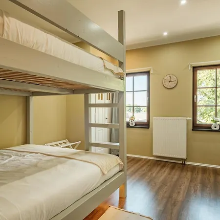 Rhein Haven Fuer Bis Zu 12 Gaeste Im Historischen Bahnhofsgebaeude Διαμέρισμα Φρέχεν