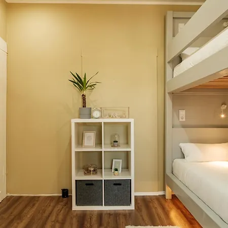 Rhein Haven Fuer Bis Zu 12 Gaeste Im Historischen Bahnhofsgebaeude