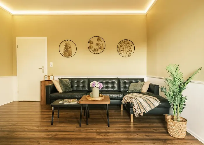 דירה Rhein Haven Fuer Bis Zu 12 Gaeste Im Historischen Bahnhofsgebaeude *