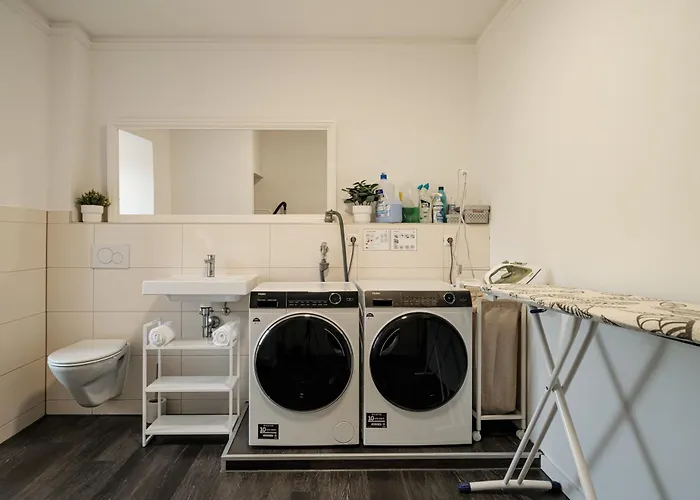 Rhein Haven Fuer Bis Zu 12 Gaeste Im Historischen Bahnhofsgebaeude דירה