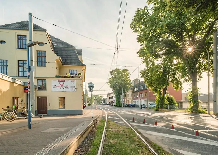 Rhein Haven Fuer Bis Zu 12 Gaeste Im Historischen Bahnhofsgebaeude * פרכן